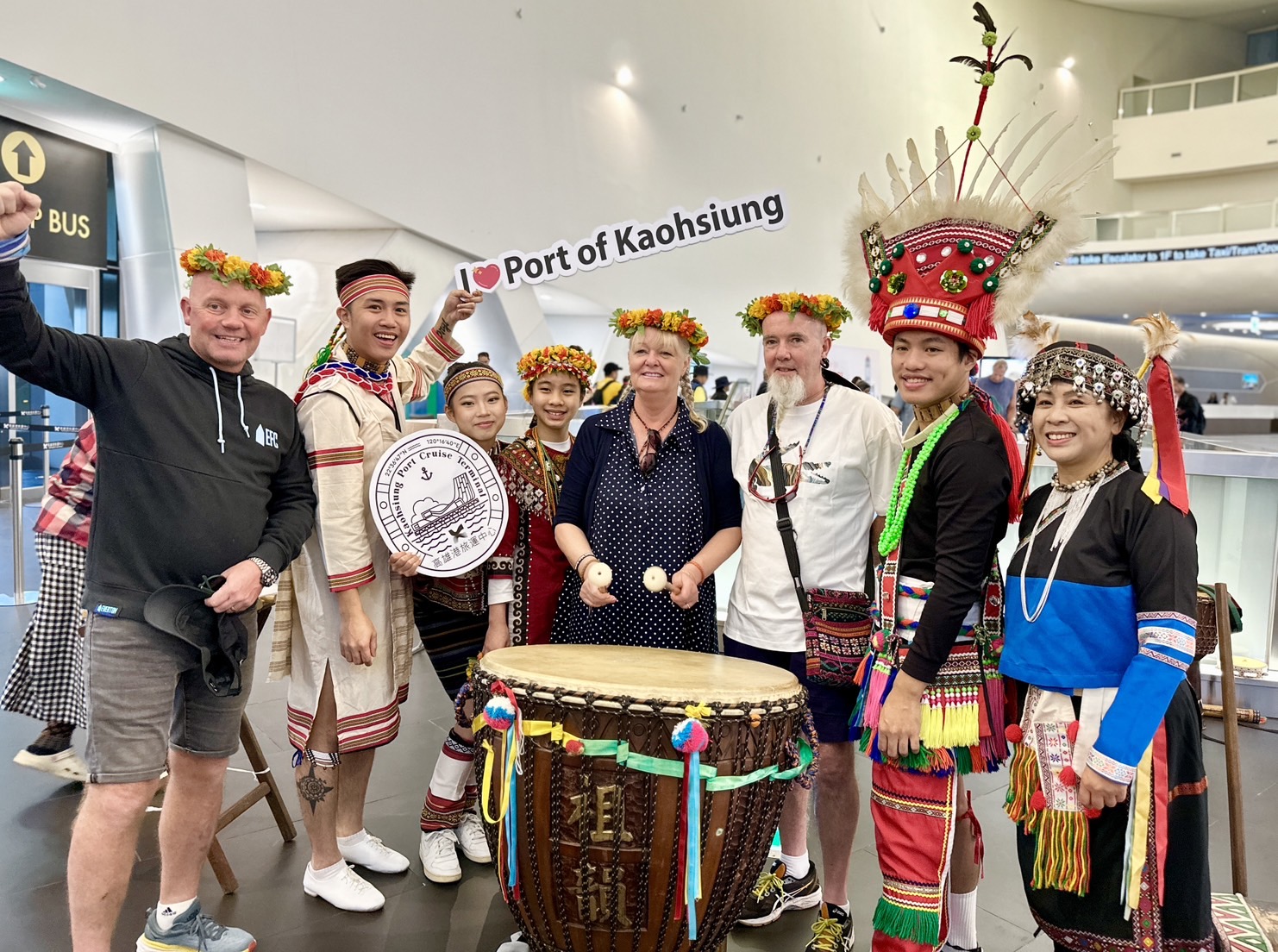 Port of Kaohsiung and the Kaohsiung City Marine Bureau arranged a spirited indigenous dance performance to welcome Seabourn Encore and Norwegian Sky passengers to Taiwan