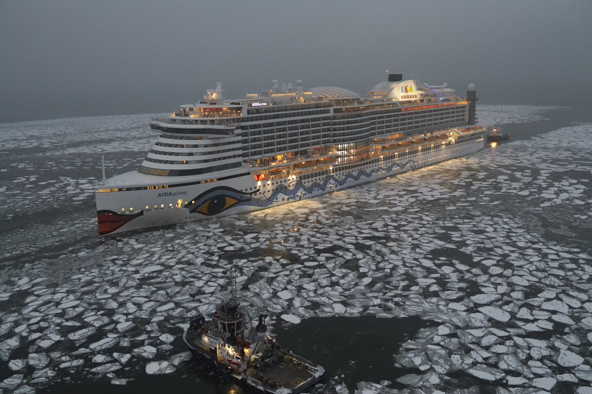 Image 6. Cruise ship entering Port of Gdynia